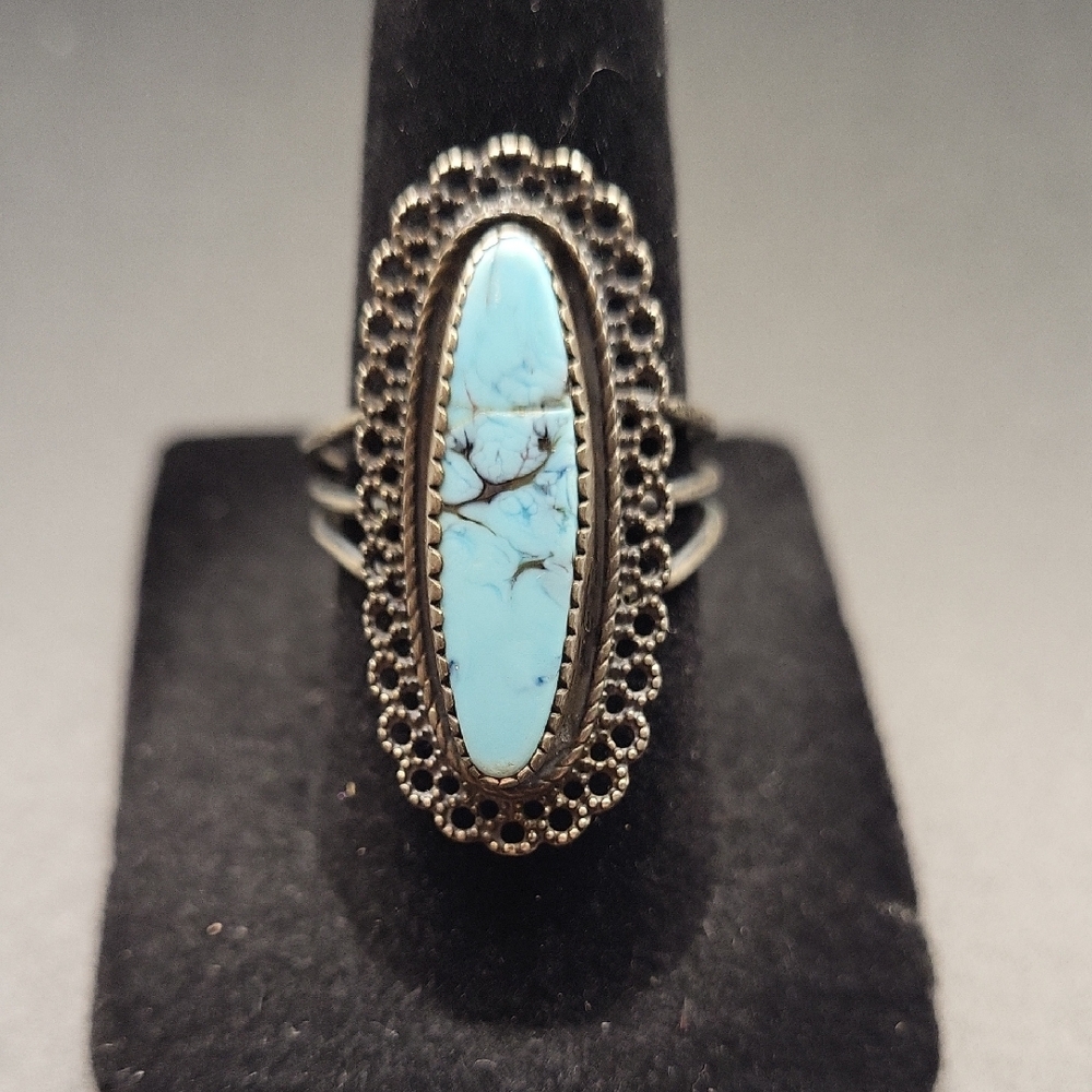 Elegant Blue and Silver Turquoise Ring with Ornate Design